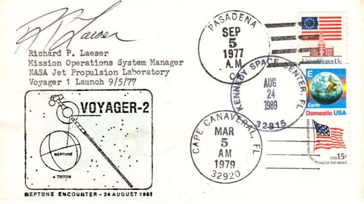 Voyager 1 and 2 with Mission Manager AUTO